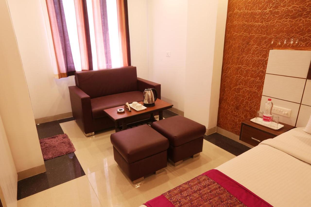 Hotel Airport Star Yeni Delhi Dış mekan fotoğraf