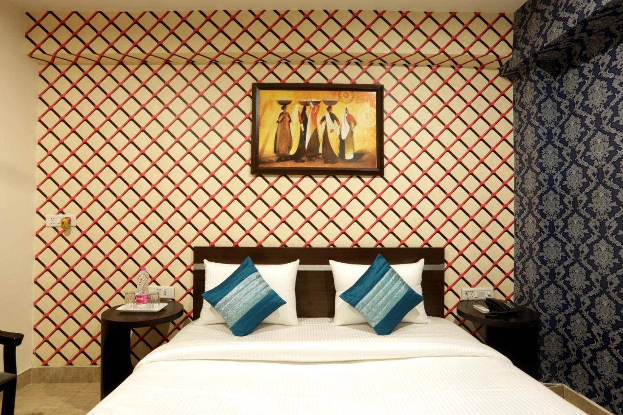 Hotel Airport Star Yeni Delhi Dış mekan fotoğraf